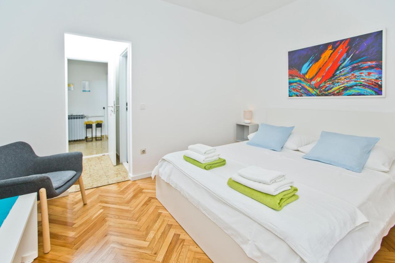 Villa Tota Glamur Йелса Екстериор снимка