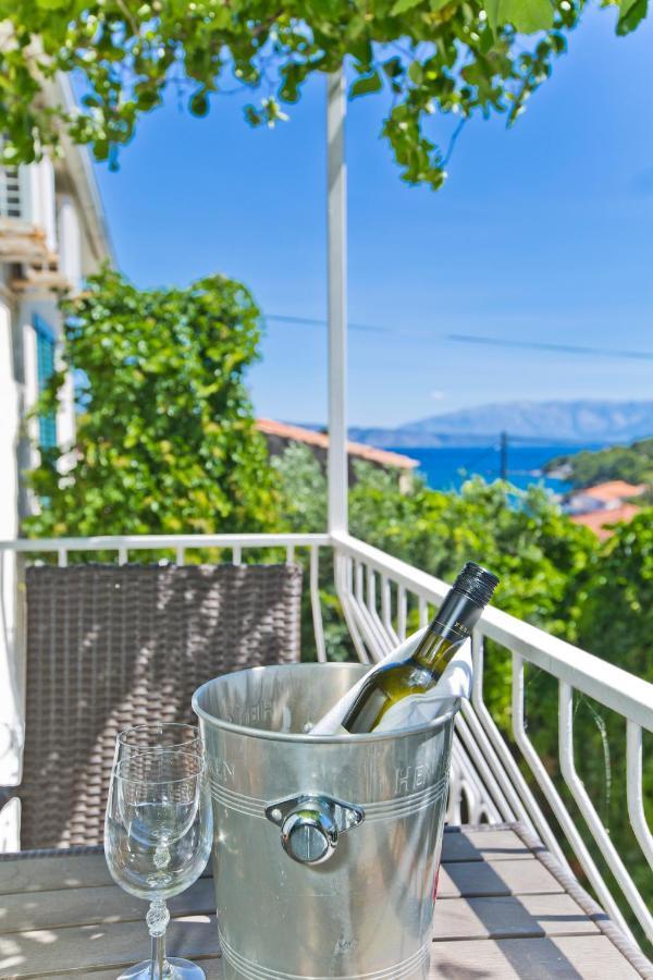 Villa Tota Glamur Йелса Екстериор снимка