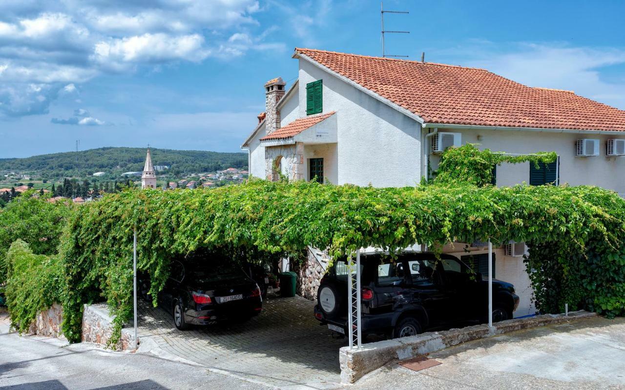 Villa Tota Glamur Йелса Екстериор снимка